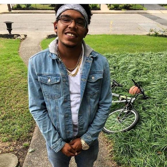 Meet your Posher, Erky - Picture 1 of 1